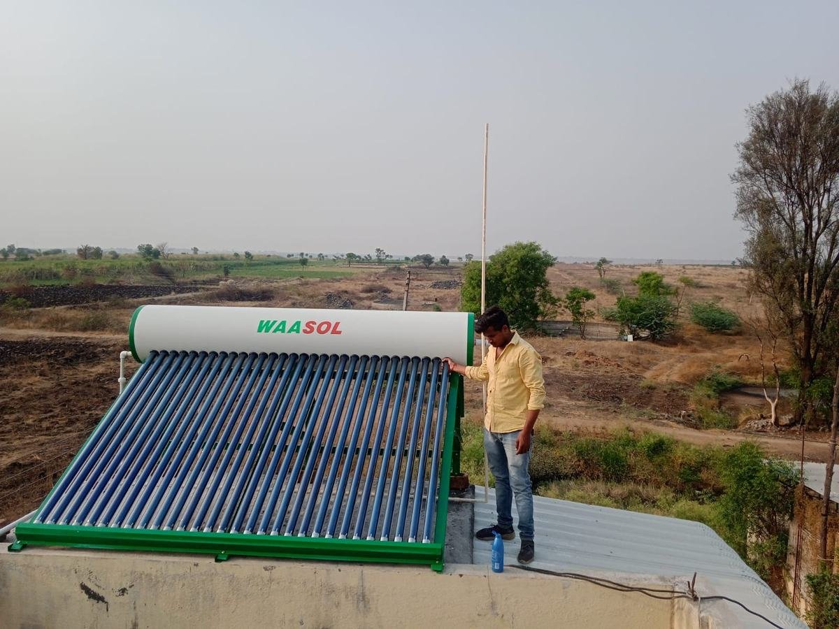 Rooftop solar water heater panels